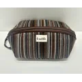 Oval toalettmappe M128-88 Stripet brun